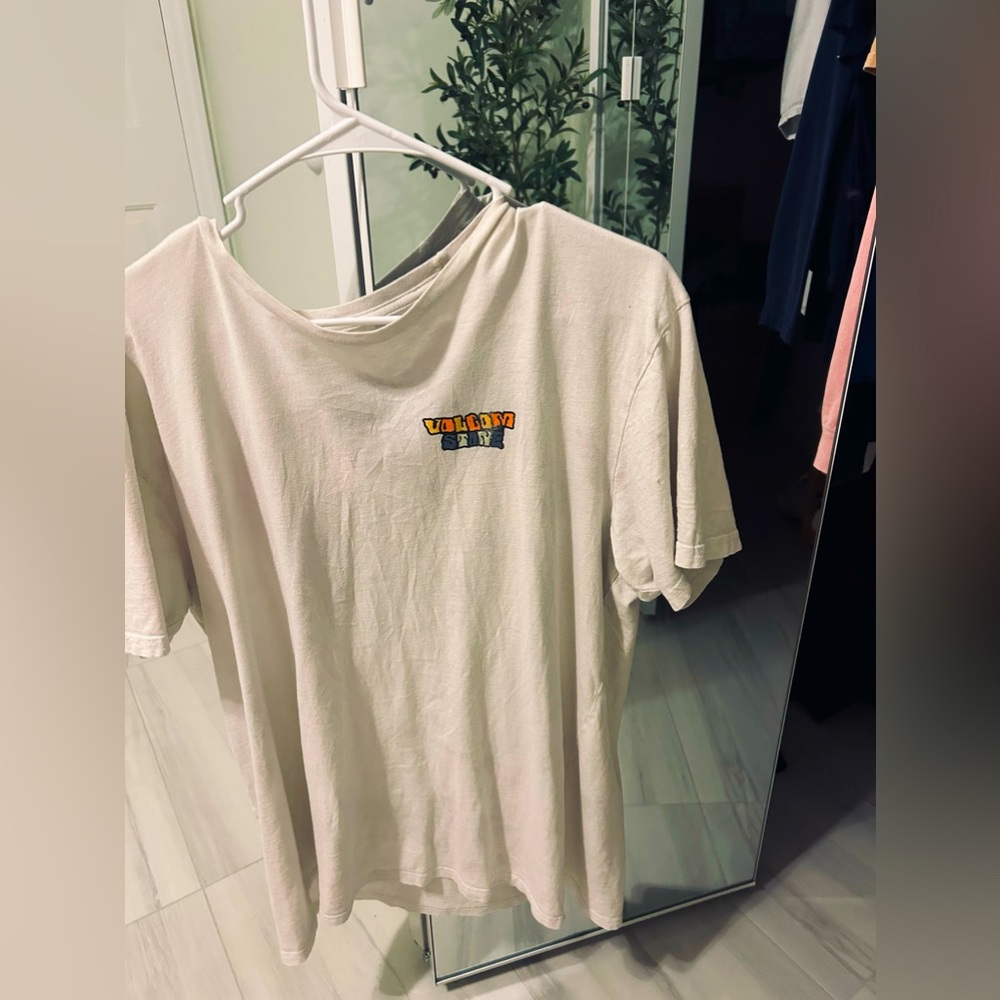 white volcom shirt